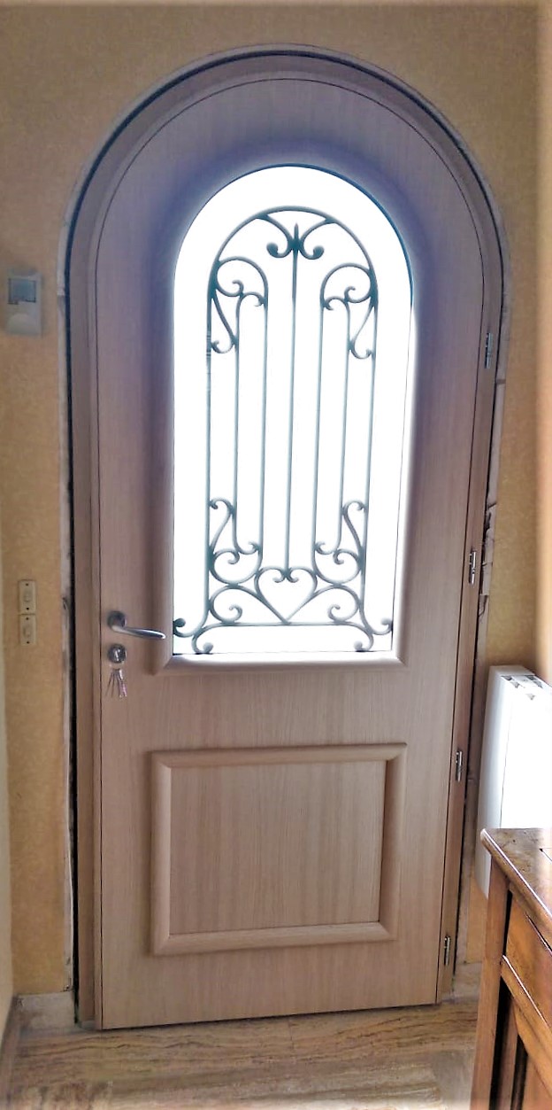 Portes d'entrée rénovation maison appartement zilten Ose Fermetures Artisan Menuiseries Extérieures1